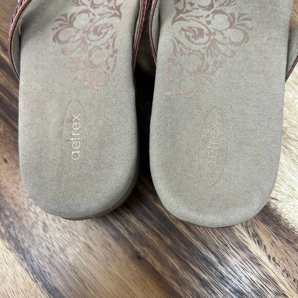 Aetrex Women’s Size 9 Selena Coral Flower Flip Flop Thong SE308W - Picture 9 of 10